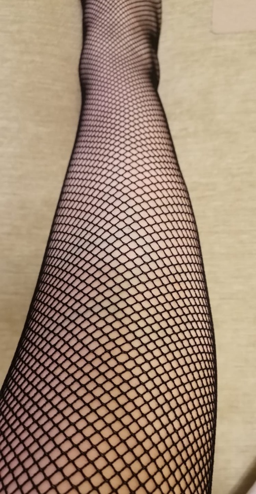 Отлично тянутся. Размеру соответствуют. Красиво смотрятся на ноге. Очень довольна покупкой.