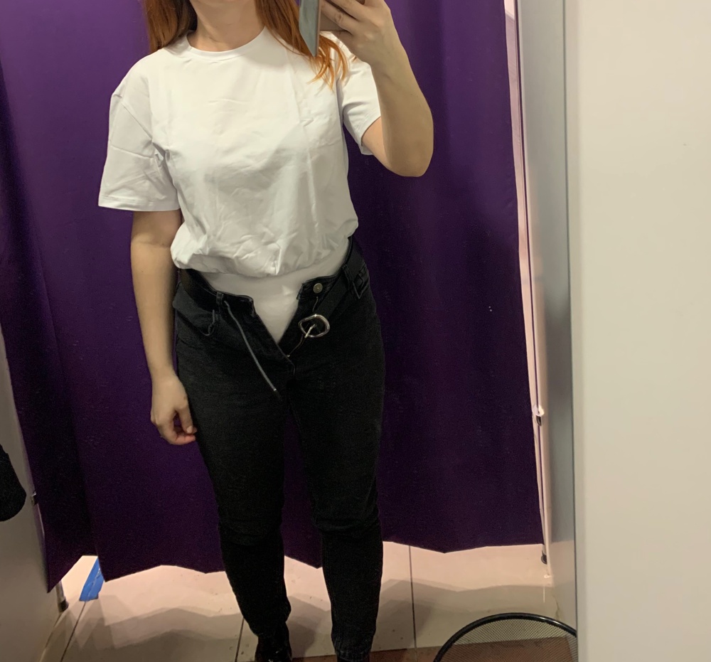 Классная футболка, но размер оказался огромный, плечи не на месте.Качество отличное