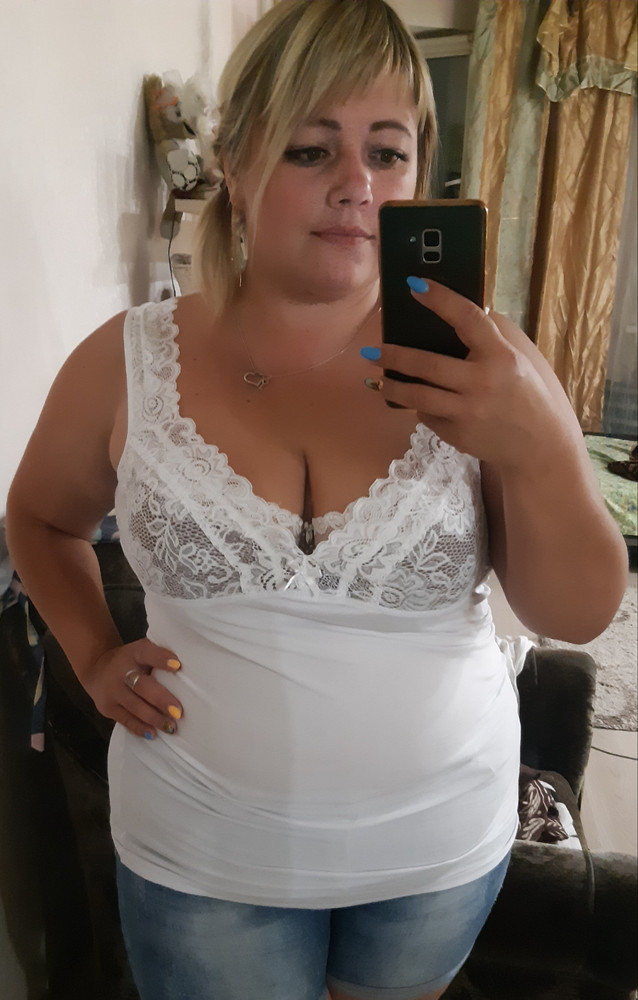 Классный топ👍Качество отличное,размер соответствует,рекомендую😉!