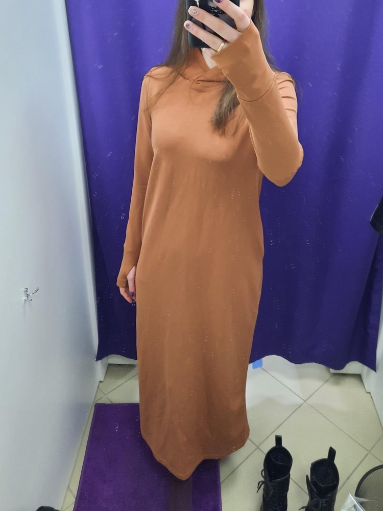 Платье мне понравилось, только цвет немного темнее чем на фото, но мне все равно понравился, на ог 88, от 67, об 96 и рост 176  взяла размер s, немного свободно, но я и не хотела в облипку, по качеству тоже 👍, понравилось наличие капюшона, стильно смотрится))