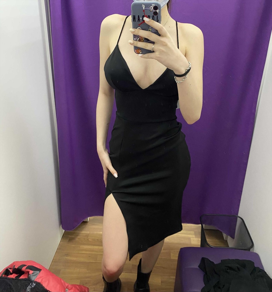 Платье очень понравилось😍 на параметры 98/62/100 брала размер 42, все идеально подошло. Качество понравилось