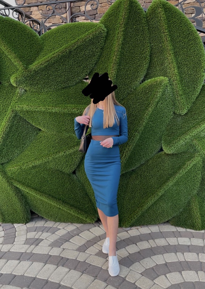 Классное платье, размер соответствует, только внизу было чуть широко-ушила. 