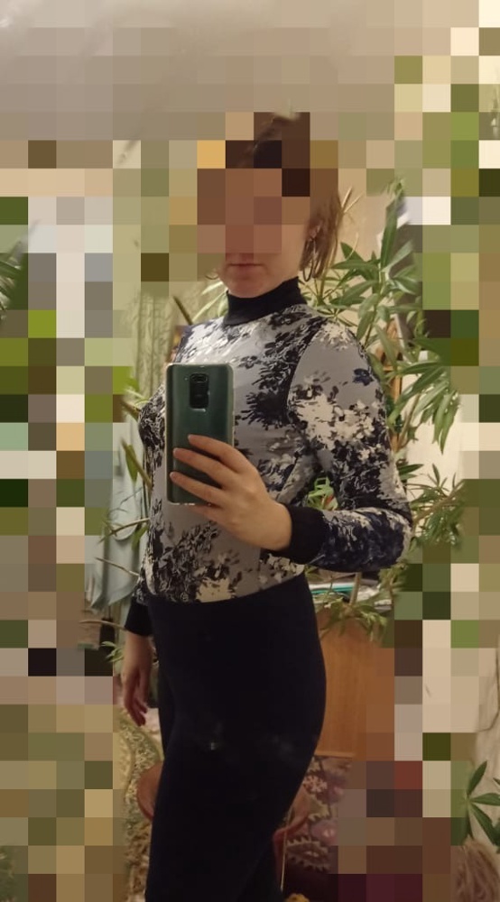 Очень хорошо пошито,село почти идеально,немного узковато в плечах,декор красивый,ткань плотная,больше похожа на коттон,чем на вискозу,но в целом хорошо