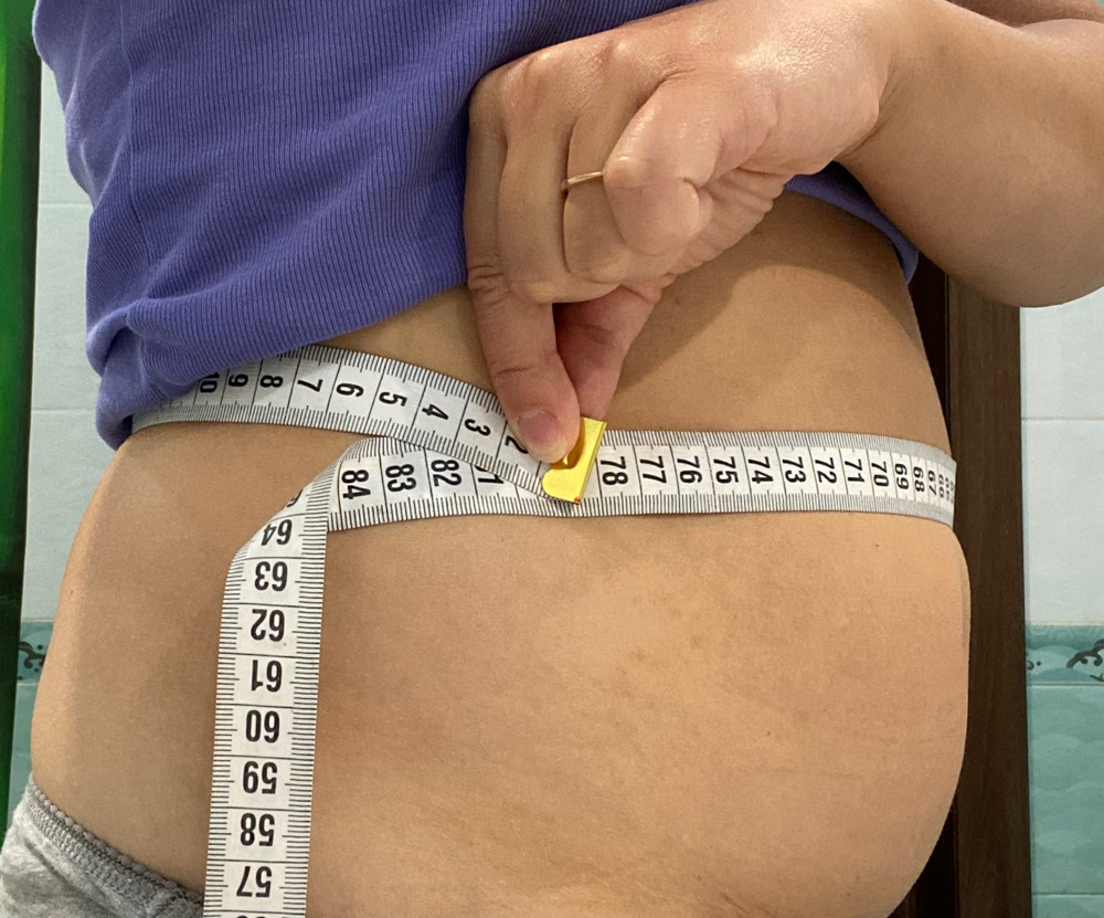 Не особо утягивает. 