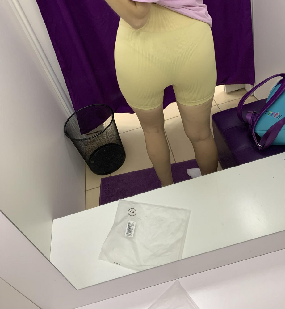 Качество хорошее, но цвет уходит в желтый, а самое критичное - они просвечивают! Пришлось отказаться 