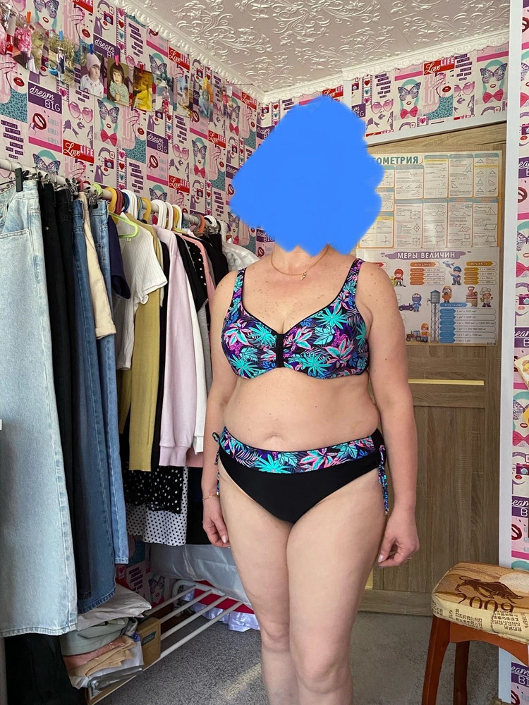 Купальник очень красивый и удобный. Идёт в размер, 56 р, бюст 90С