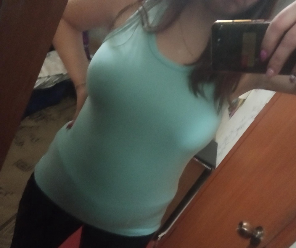 Приятный цвет. Плотный материал. Приятно удивлена))