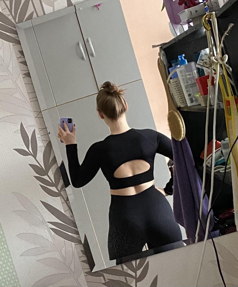 По размеру подошёл отлично. Пушап-эффекта не наблюдаю. Качество хорошее, плотный, не просвечивает