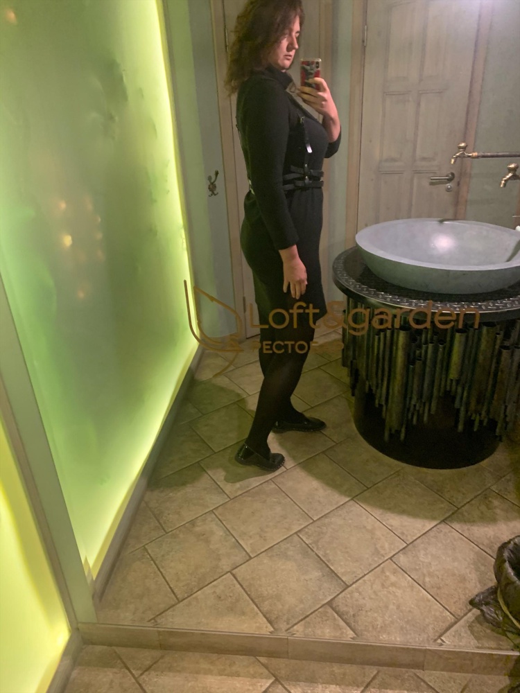 Охрененная вещь! Огонь!! Качество супер! Ремни регулируются на любой рост и размер (у меня 1,88 и 52). Заказала две разные модели разных размеров, в итоге выкупила обе, так сильно понравились. Спасибо ОГРОМНОЕ ПРОИЗВОДИТЕЛЮ и ВБ!!!!!