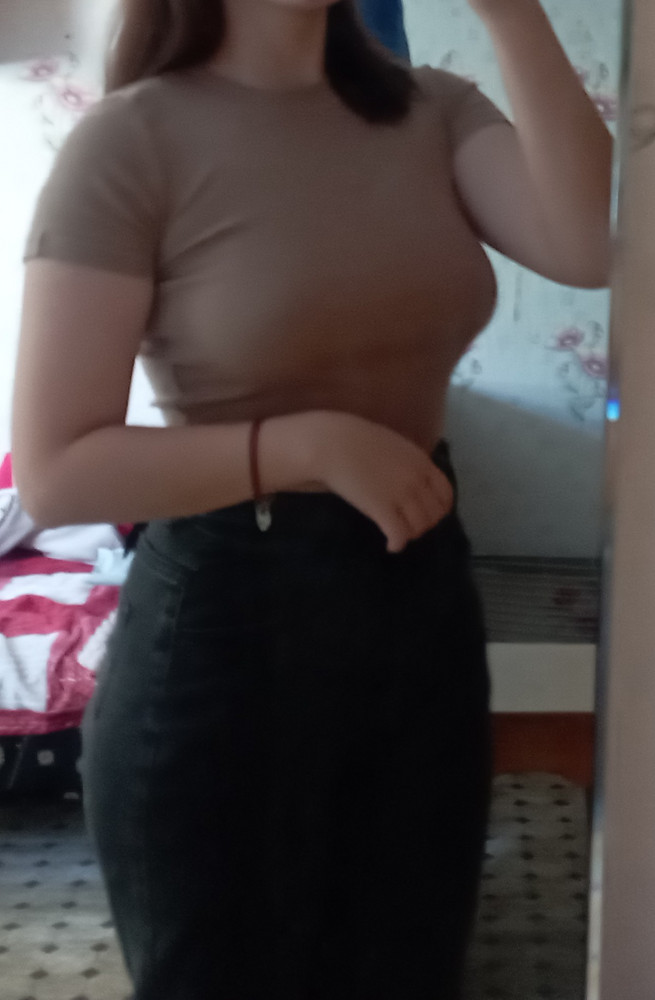 футболка очень красивая, мне понравилась)