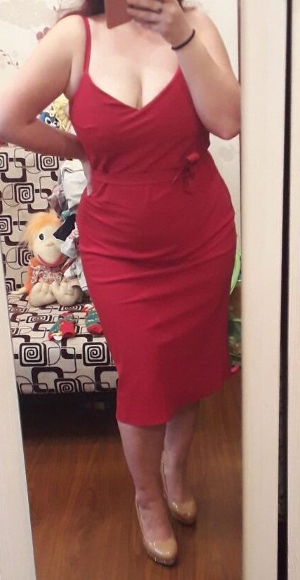 Прекрасное платье, я взяла свой размер , все подошло) спасибо большое 🌷