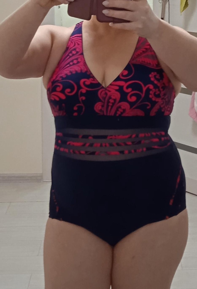 Купальник отличный... Размер в размер.. Приятного качества... Покупкой довольна