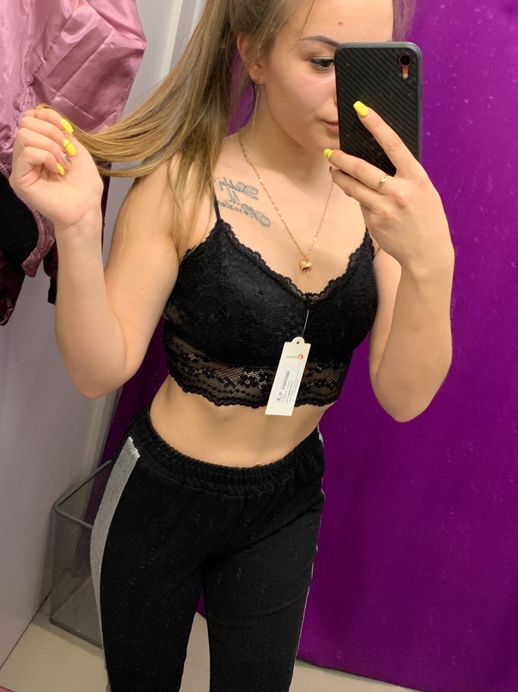 Классный топ, размер соответствует! Сидит супер.