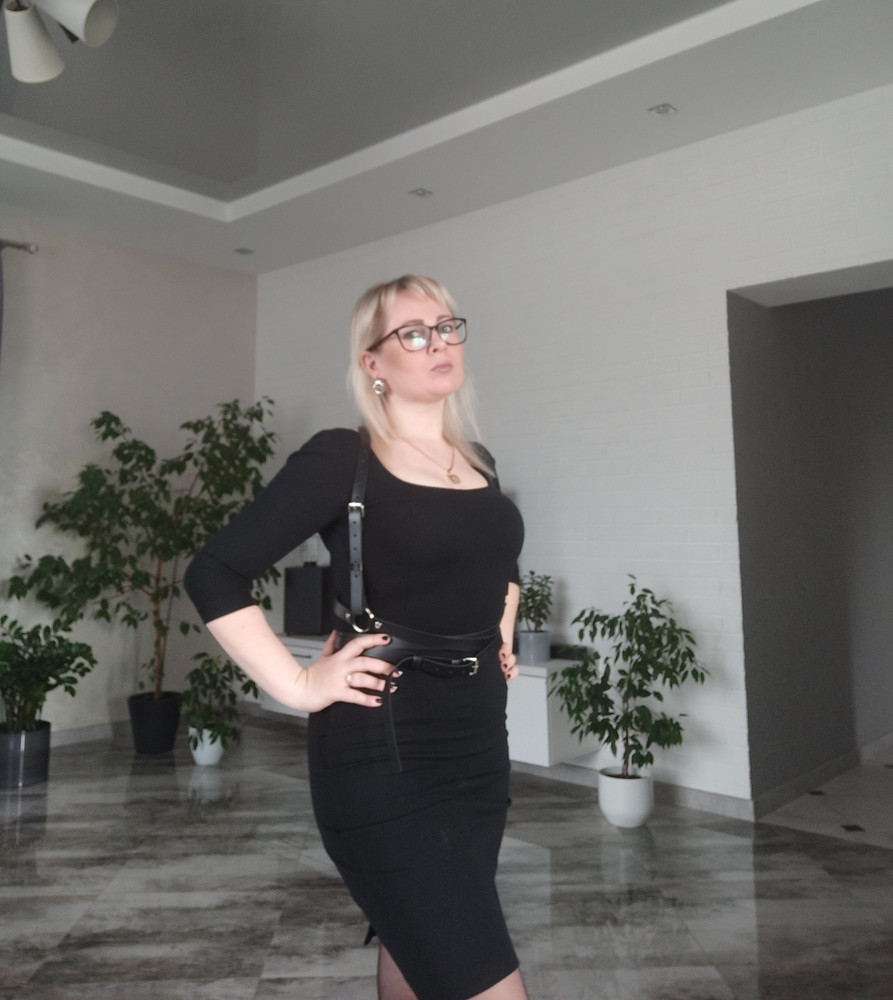 Мне очень понравилась портупея! Теперь одна из моих любимых вещей в гардеробе. Очень много вариантов использования, с рубашкой, платьем, майкой. Полное соответствие фото и описанию 👍