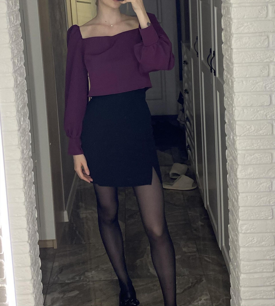 Прекрасная юбка, на мою талию села идеально)) Осталось придумать с чем носить 😄