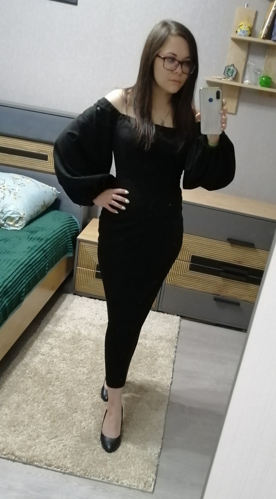 Как же долго я его хотела!!! Кое-как поймала размер L. Заказывала два размера L и XL, остановилась на L. Будет повод похудеть. Мой рост 156,думала придётся подшивать, но в принципе очень хорошо смотрится длина и делает визуально чуть выше. Спасибо большое!!!