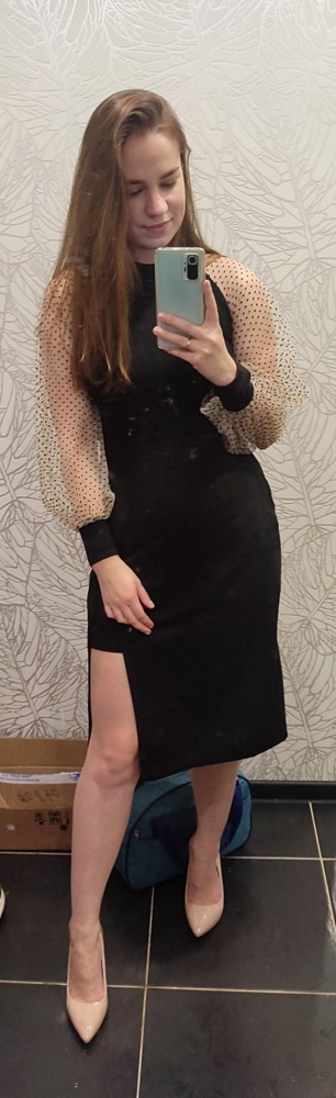 Я очень довольна юбкой, ткань хорошая, не тонкая! В магазинах бывают ещё тоньше.