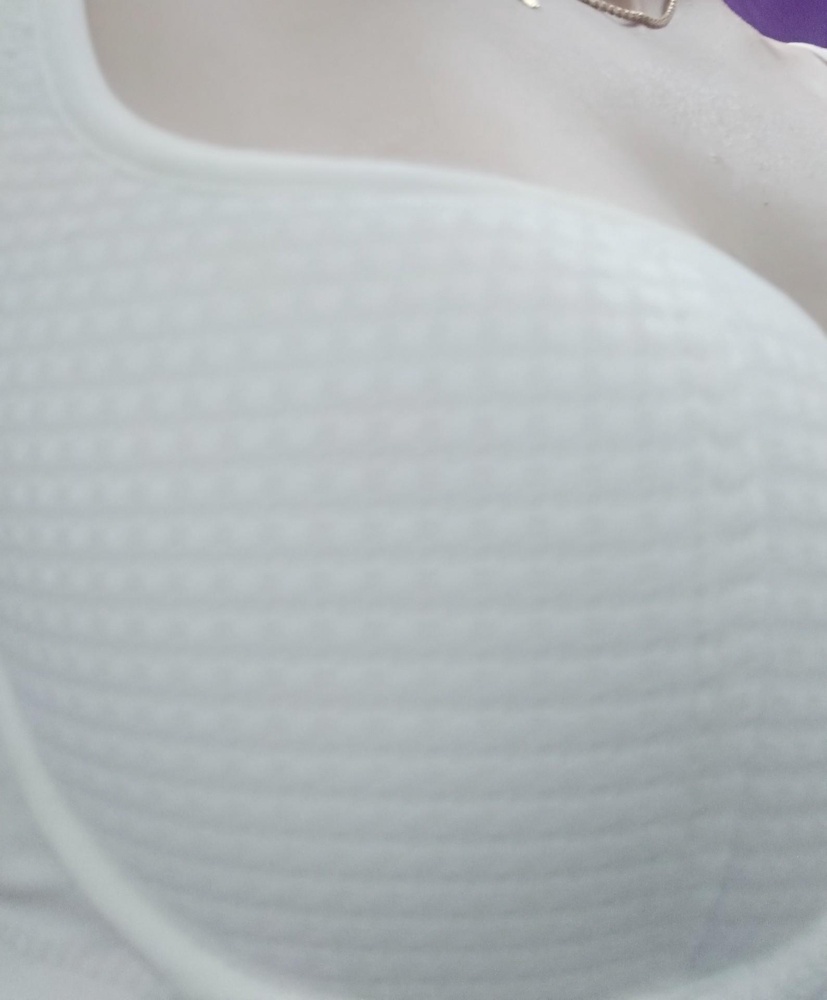 А мне не комфортно на широко расставлен грудь, что под мышками лямки. Но очень хорошее качество.думаю пока) 75Б