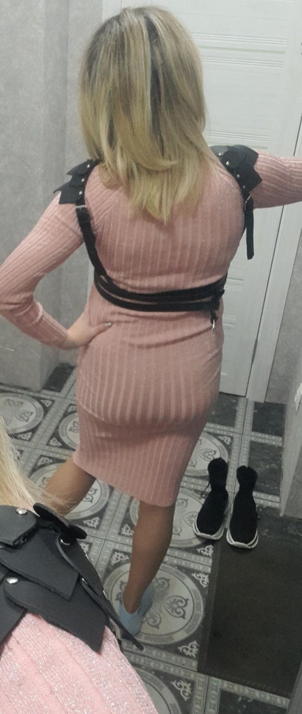 Надо было в размер брать, т.к. ремешок конечно можно обрезать и дырки наделать, а вот застежку придется переклепывать.