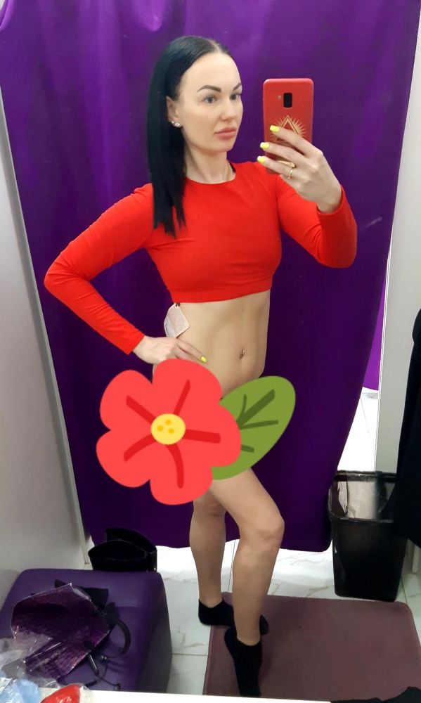 Очень красивый цвет, приятный материал, но уже 2 раза заказывала с коротким рукавом, а приходит с длинным, буду пытаться заказывать третий раз надеюсь проверят и заменят.