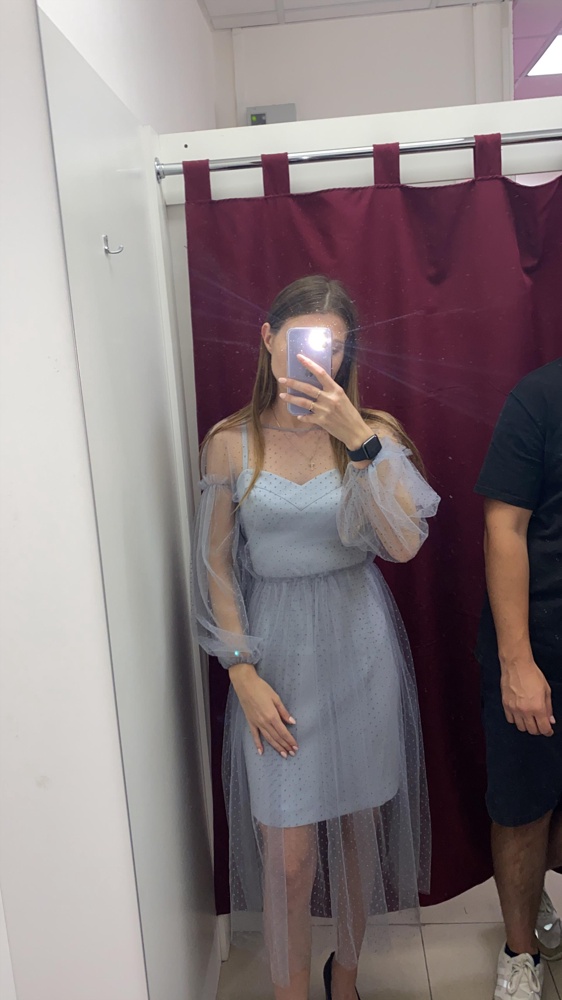 Платье очень красивое ,но выбор пал на другое платье ,советую 