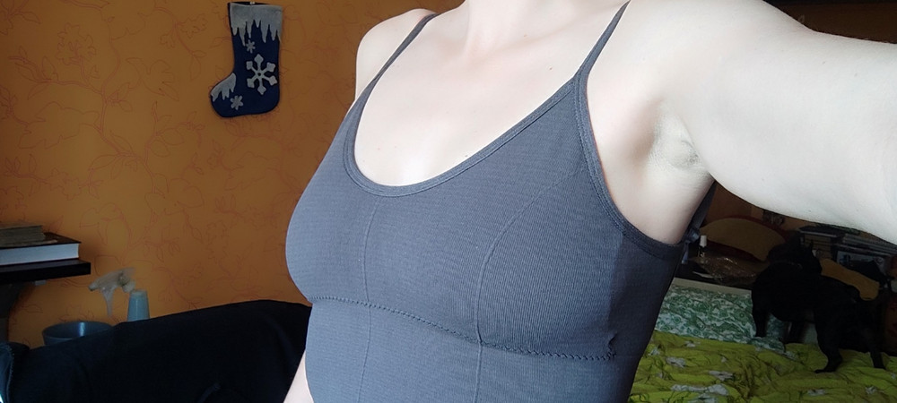 Немного нитки торчали, с вкладышем на мне смотрится лучше 🤣✌