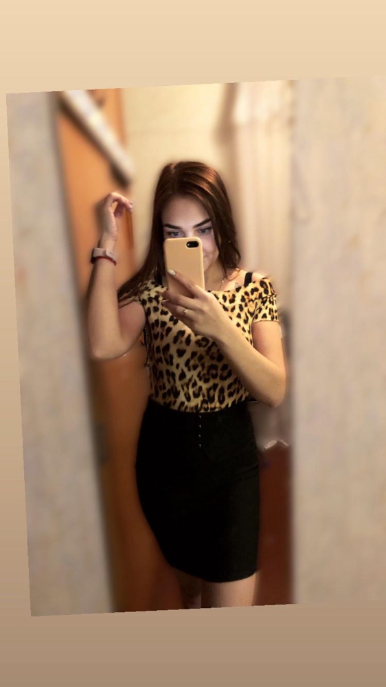 Кайфую какое оно классное ☺️🥰 размер 38/ на мой 44 сел идеально 😍 спасибо 🙏 с наступающим 🔥😻🎄