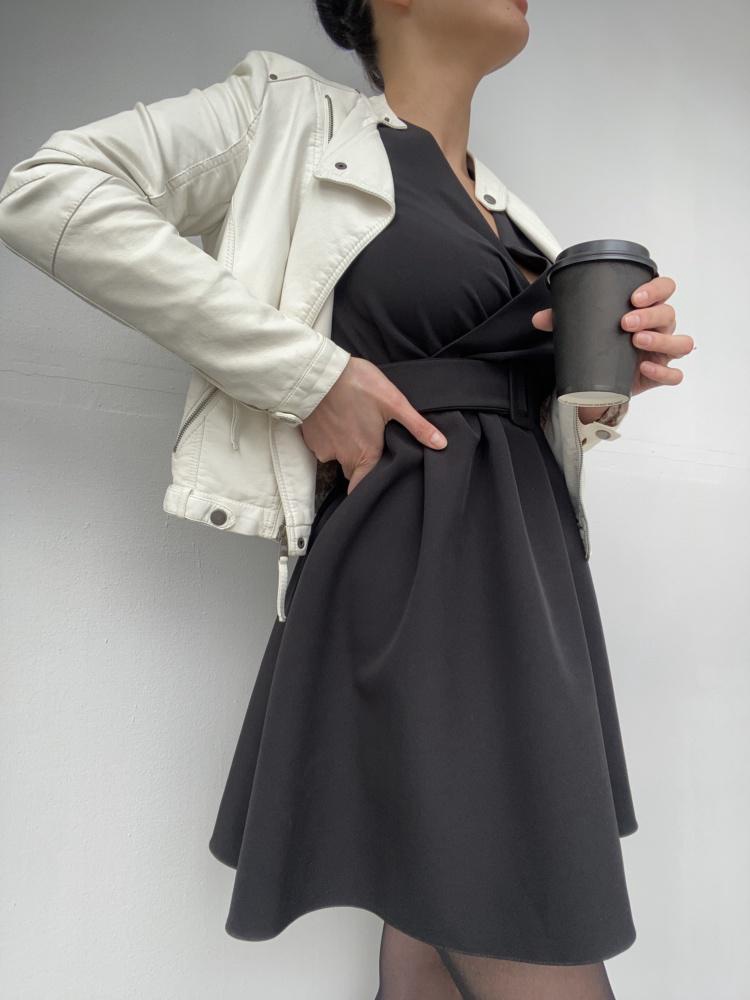 Красивое качественное платье, когда надела, получила миллион комплиментов 🤤
Рекомендую девочки ❤️‍🔥