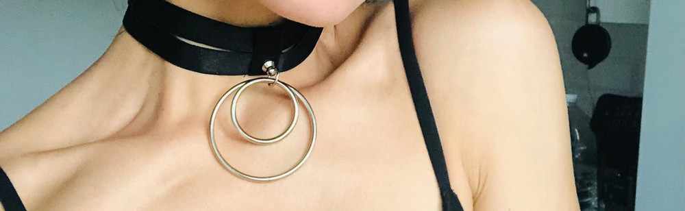 Это БОЖЕСТВЕННОЕ боди. Качество такое, что за эти деньги я даже не ожидала. Если знаете, какое кружево в Intimissimi, то поймёте, что в этом боди оно ничуть не хуже. На мою фигуру и крой идеальный! Бёдра широкие, грудь маленькая, а село идеально!
Отдельная радость - чокер в комплекте. Потрясающая покупка, довольна на 10 звёзд из 5)