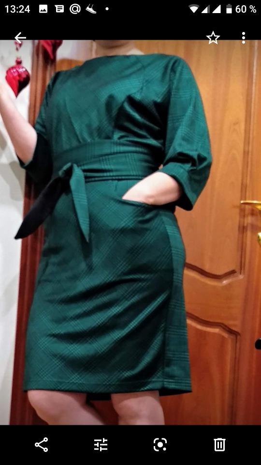 Платье супер на каждый день,сначало заказала свой 46 размер,был впритык,хотелось свободнее чуть,поэтому пришлось ещё и 48 заказать,в ней мне комфортнее.Спасибо.