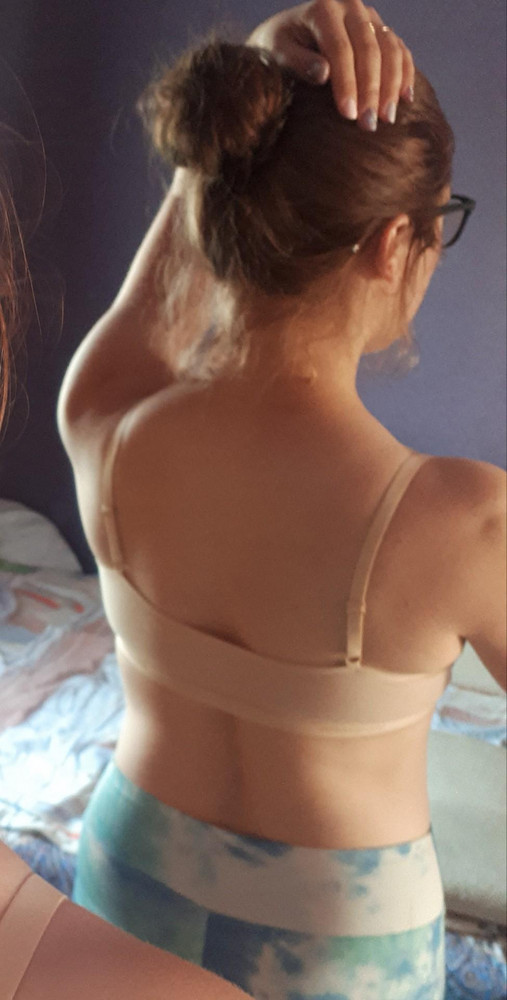 Качество просто супер )😍Мягкий, эластичный, тянется хорошо, держит прекрасно))После стирки не потерял свой вид изначальный и качество,буду еще заказывать другие цвета))