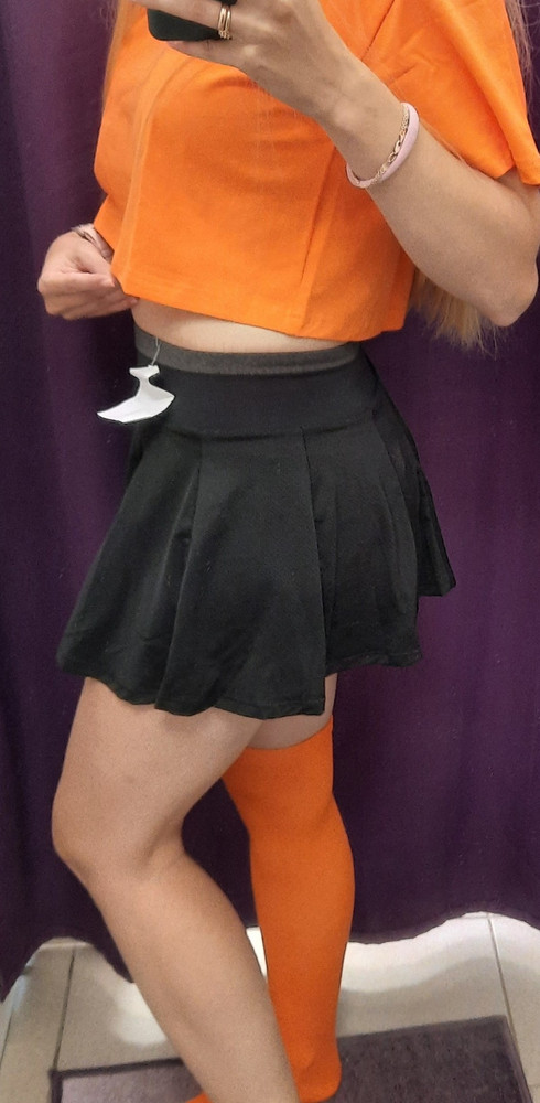 Юбка отличная, пояс резинка хорошо держит, по размеру подошло