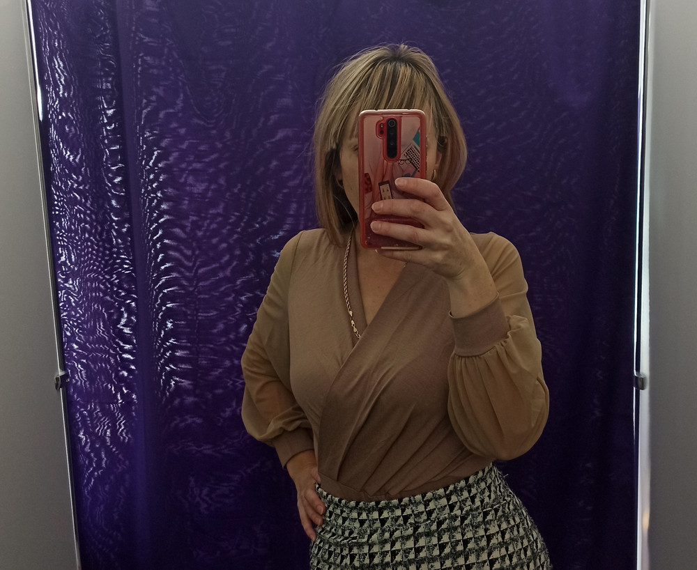 Очень классный боди, мой рост 170, размер 46.сел идеально. Цвет красивый. Возврат в пользу, другого цвета. А так хотелось оставить два...