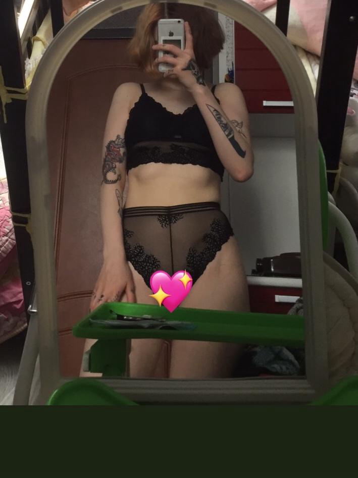 После стирки появились катышки.А в целом,вид неплох.Бюстгальтер в самый раз,а вот трусы маловаты(впились в мои жирульки,но это не критично для меня)