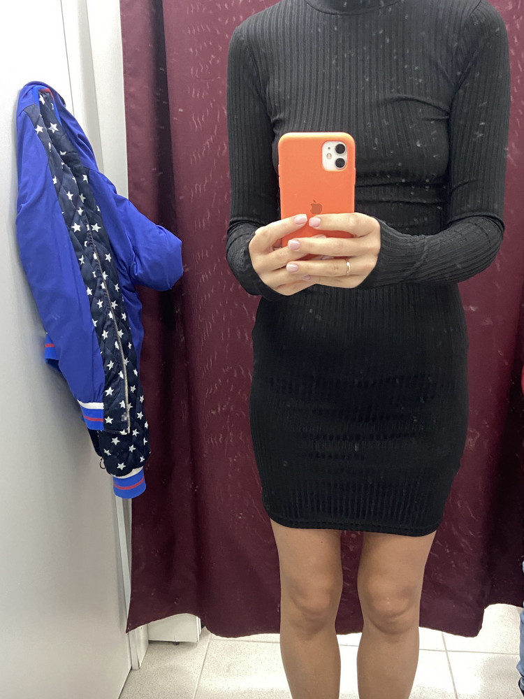 Пришло другое Платье , причём цена платья явно не соответствующая