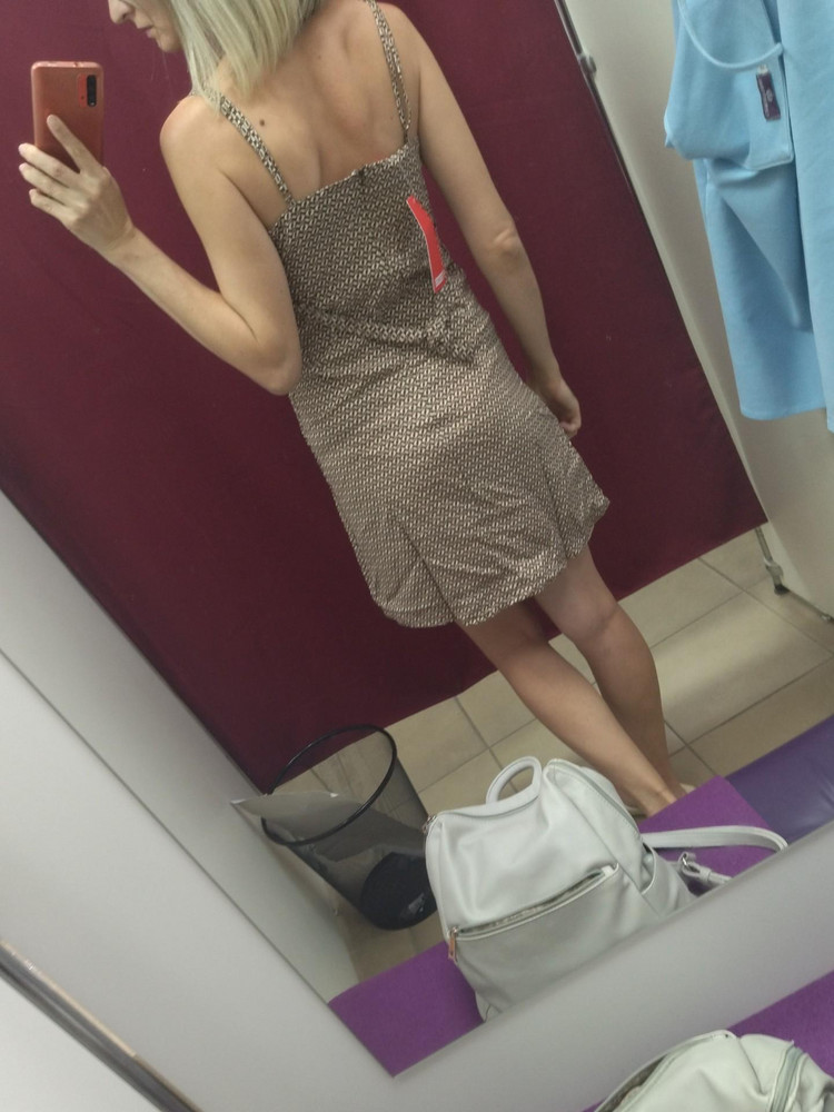 Заказывала для дома. Не знаю, почему пишут, что на пышную грудь. У меня её нет🤣 и верх норм. Но в бёдрах тесновато. Может расползтись. А если ещё подсядет после стирки... А так в жару для дома вискоза самое то. Не стала перезаказывать на больший размер. Взяла другой