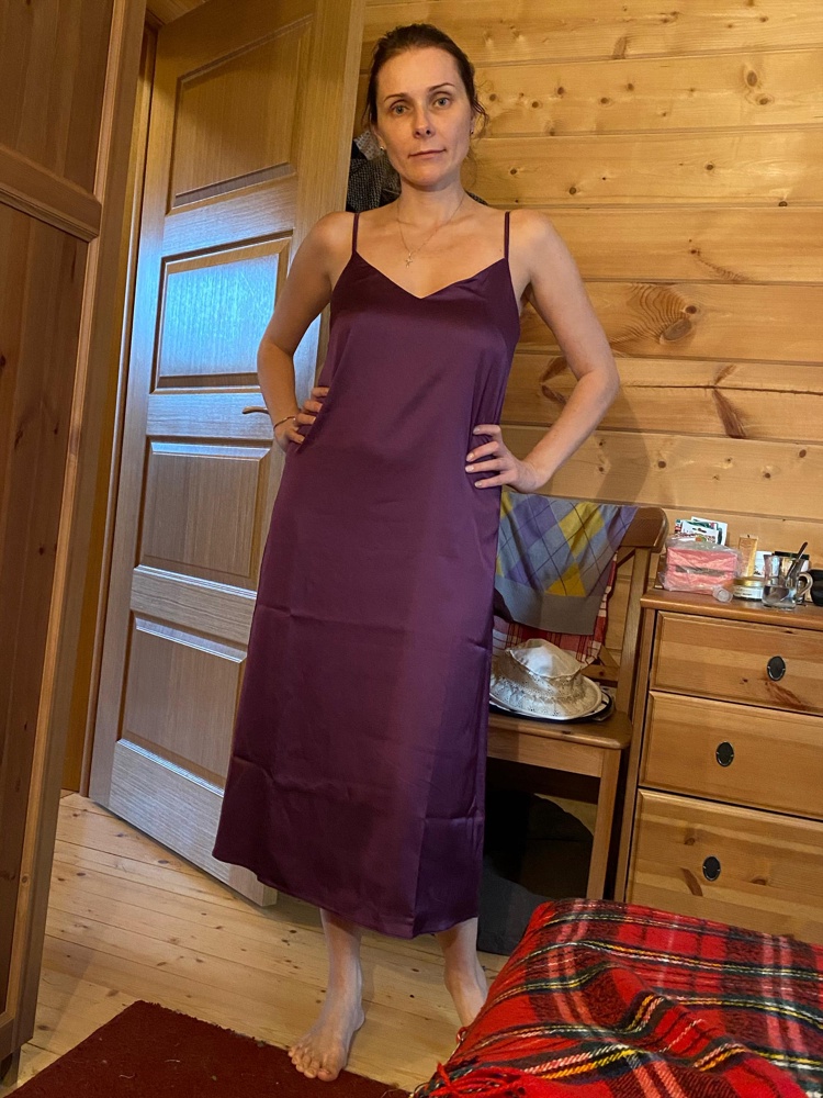 Но я решила оставить сливовое. Хотя это тоже супер цвет. Изумрудное - очень темно-зелёный цвет.