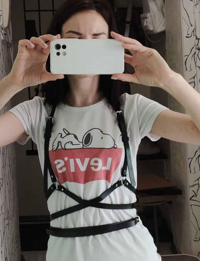 кое-как разобралась с этими ремнями😏но всё же разобралась и всё супер)))