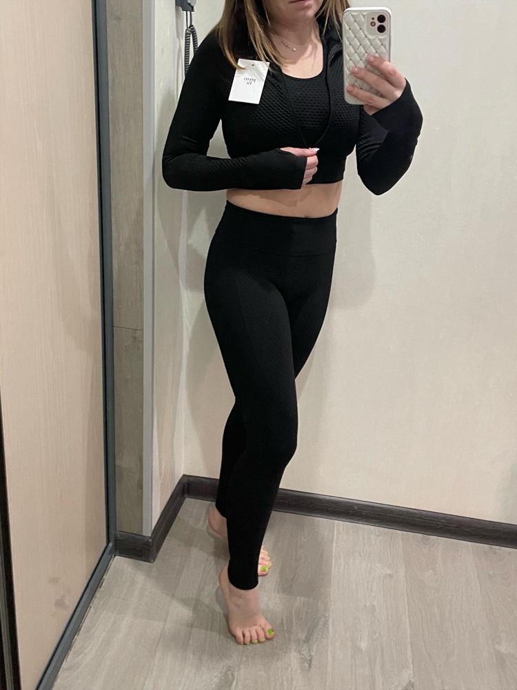 Отличный костюм ткань прочная не просвечивает на рост 150 80/63/87 заказала s сидит отлично ток понятно что пояс подвернут качество супер рекомендую 