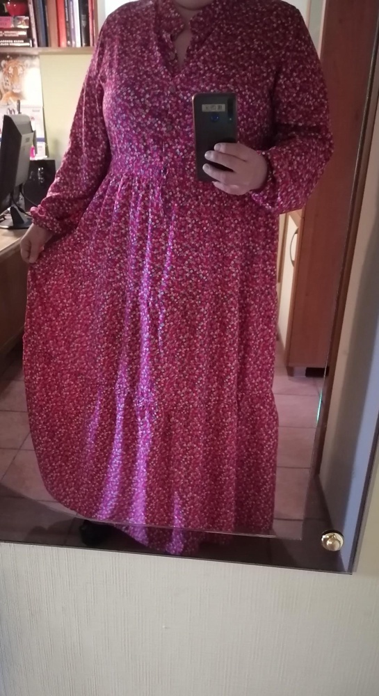 Спасибо большое производителю за чудесную модель. Всё замечательно, ткань лёгкая, натуральная. Размер сел идеально. Благодарю за хорошее настроение.