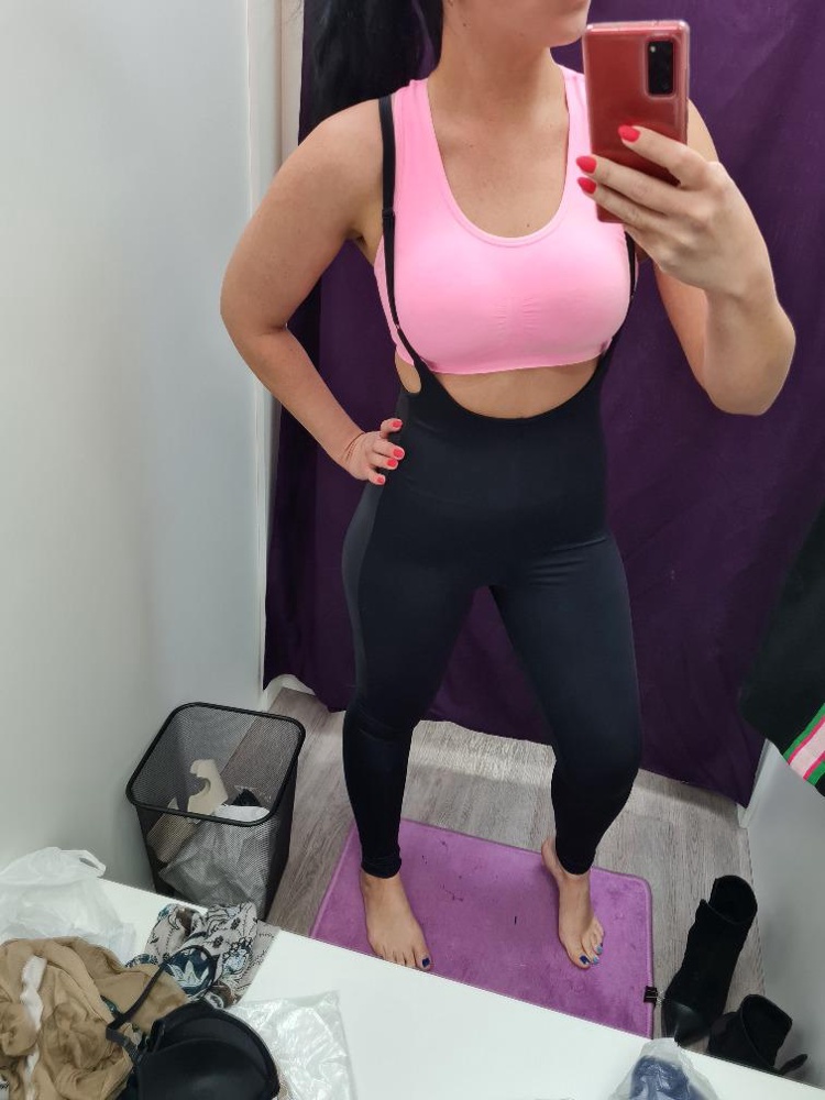 Он реально классный и вживую лучше чем на фото. На рост 178 идеально. Брала по отзывам на размер больше. Тестдрайв на тренировке прошёл успешно, ткань нежнейшая, швы хорошие, как вторая кожа. Побольше бы таких моделей для танцев! 