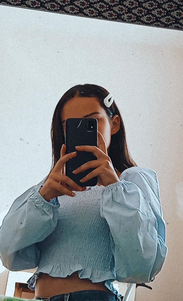 Ваушная😍 очень красивая и приятная к телу)