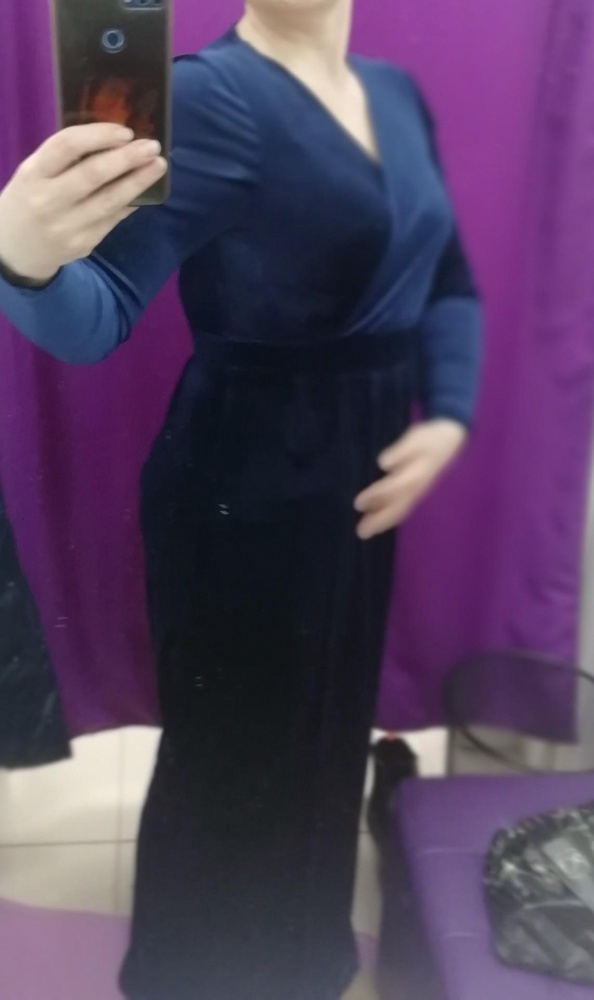 Очень красивое платье, качество пошива высокое. Не село на мою фигуру. К сожалению отказ. РЕКОМЕНДУЮ.