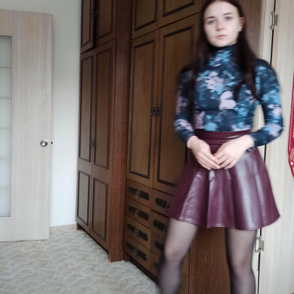 Я мама , заказала дочке, мне очень нравится, ей нет. Закажем другой цвет