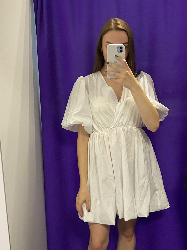 Красивые, с пышной подкладкой. В подарок положили резинку 💓