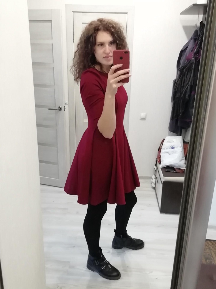 Качество хорошее. Ткань плотная.
Мой рост 180см. Длина чуть ниже середины бедра