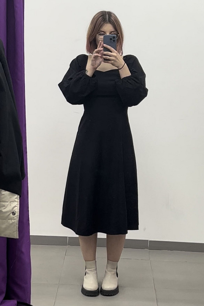 Очень красивое платье, воздушное, нежное, романтичное, давно себя не чувствовала так прекрасно и женственно!