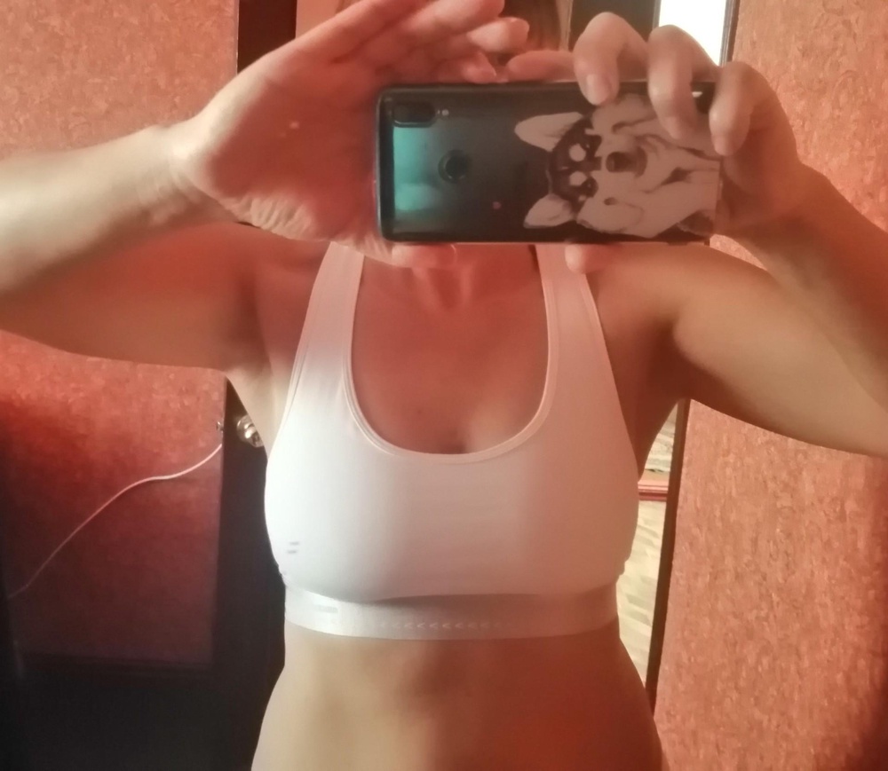 Топ - бра, качество отличное, очень понравился, к покупке Рекомендую, на грудь 75 С отлично 3М.