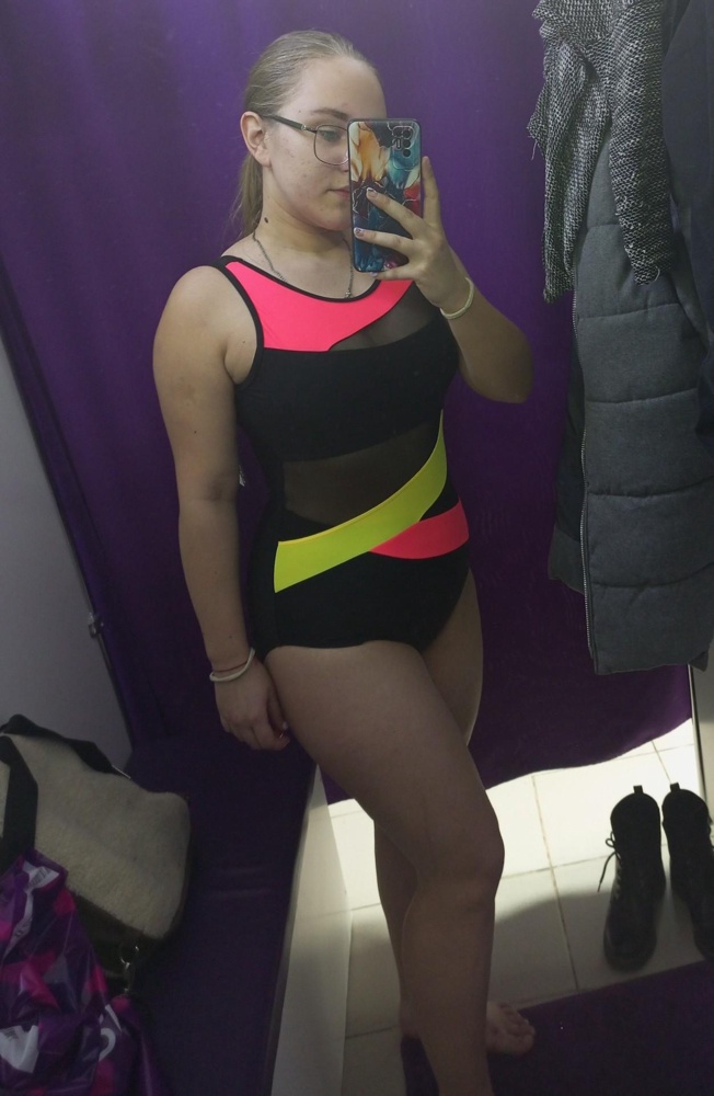 Отличный купальник, пришёл быстро, хорошо упакован. Ткань приятная, в размер:48 на рост 158 - ИДЕАЛЬНО!