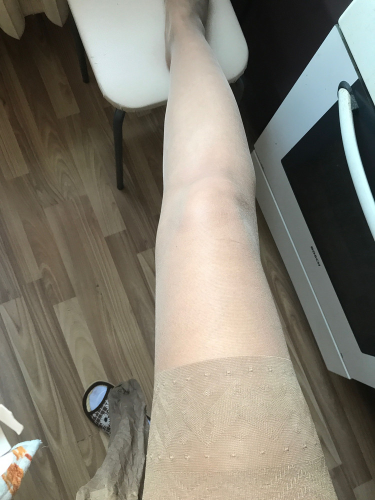 В общем то обычные колготки. Не компрессионные колготки, а антицеллюлитные. Надо читать внимательнее. Компрессию создают только шорты на попе.